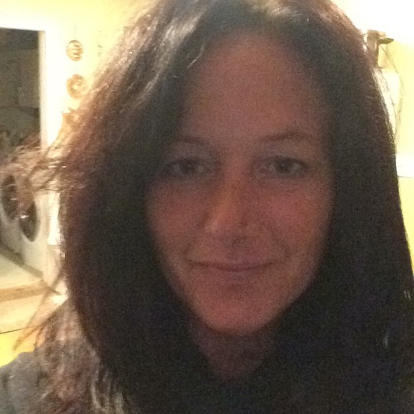 Meet your Posher, Christine - Picture 1 of 1